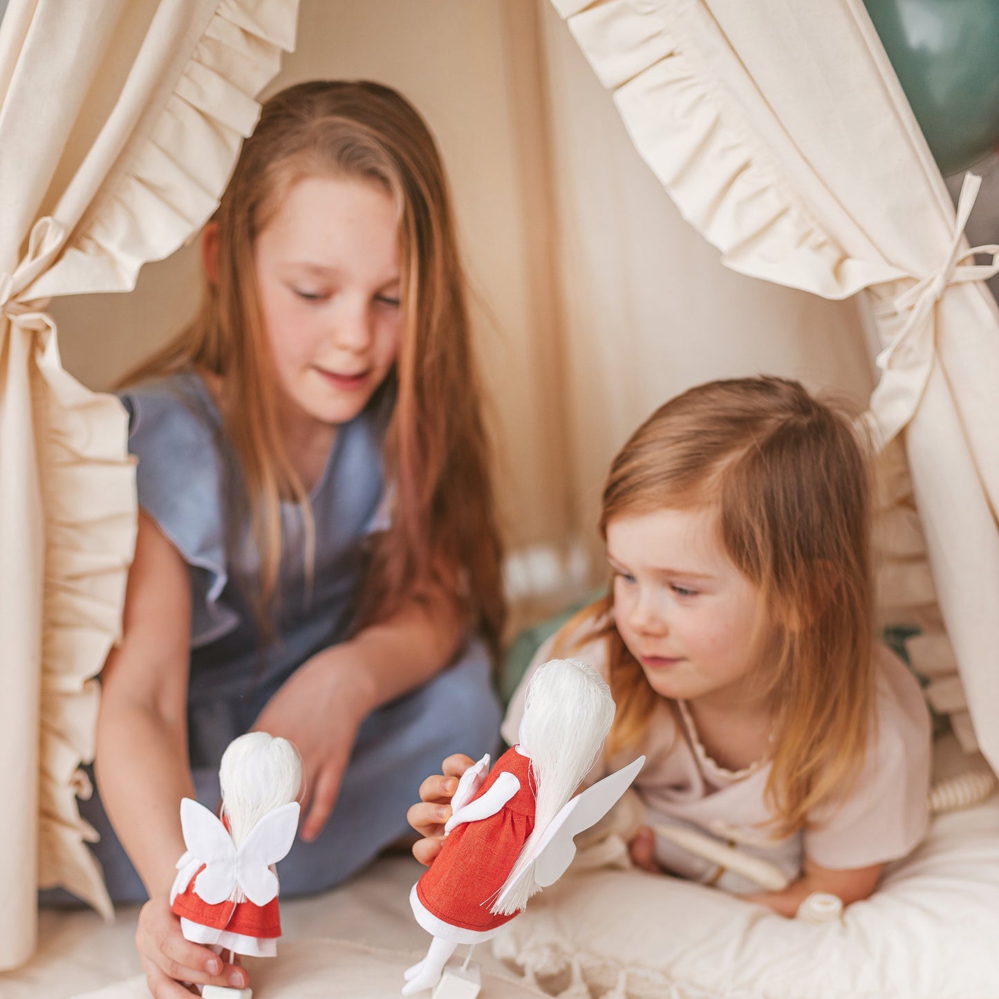 MINICAMP Teepee Tent for Kids With Ruffled Trim