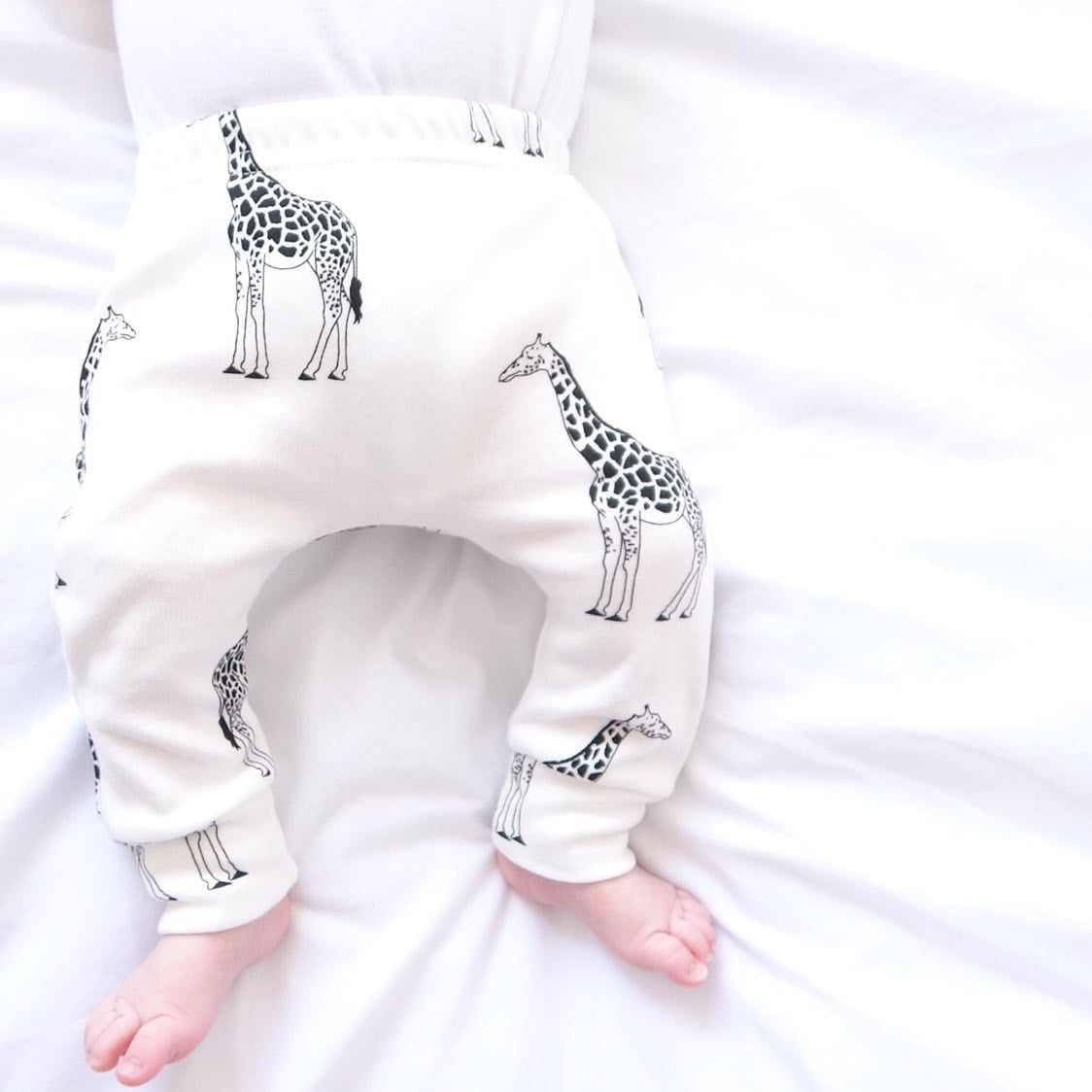 Milk Giraffe Print Child & Baby Leggings