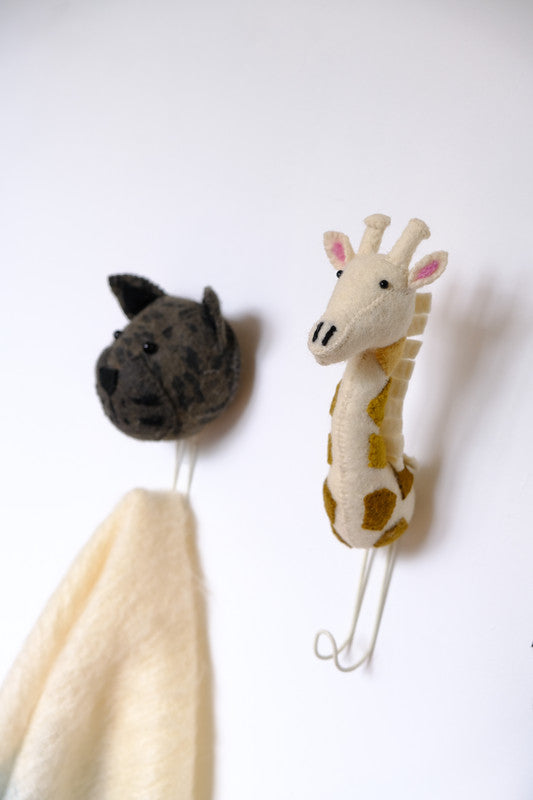 Giraffe Head Coat Hook With Tonal Spots