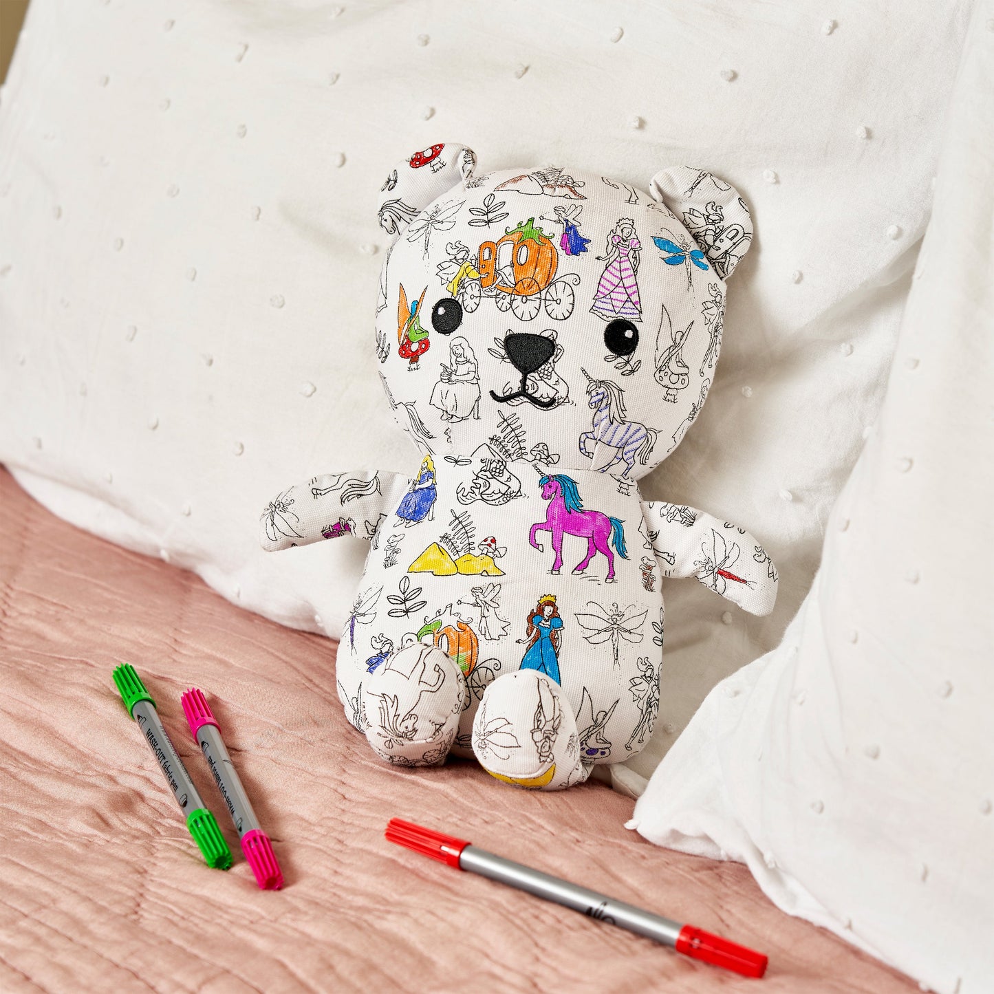 Colour-in Fairytale Artie Bear