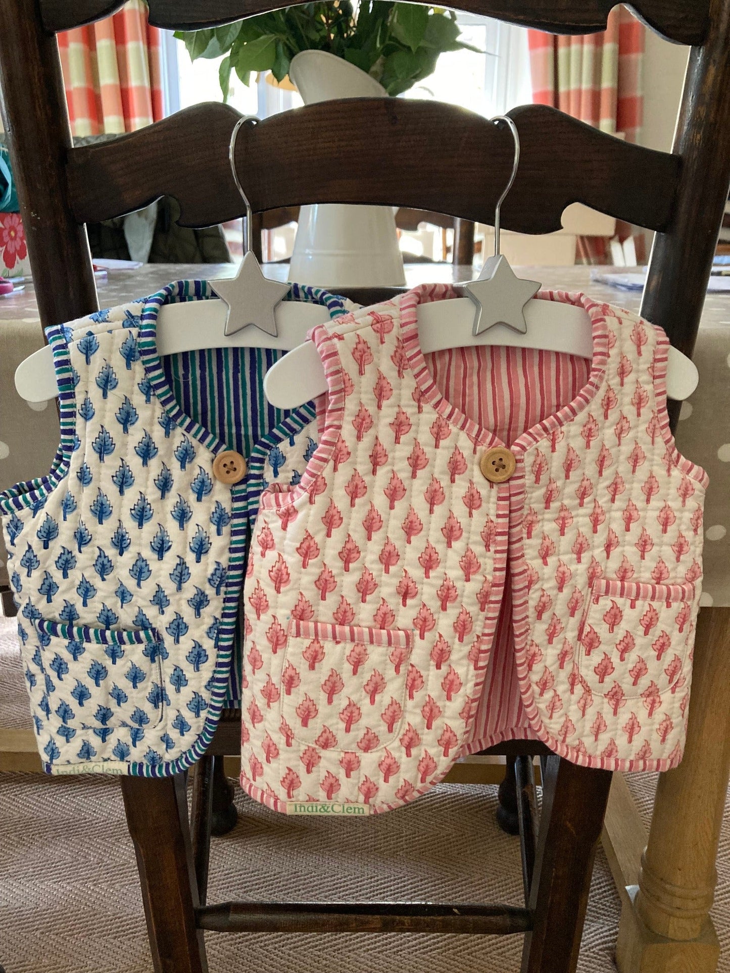 Dinky Leaf Reversible Gilet