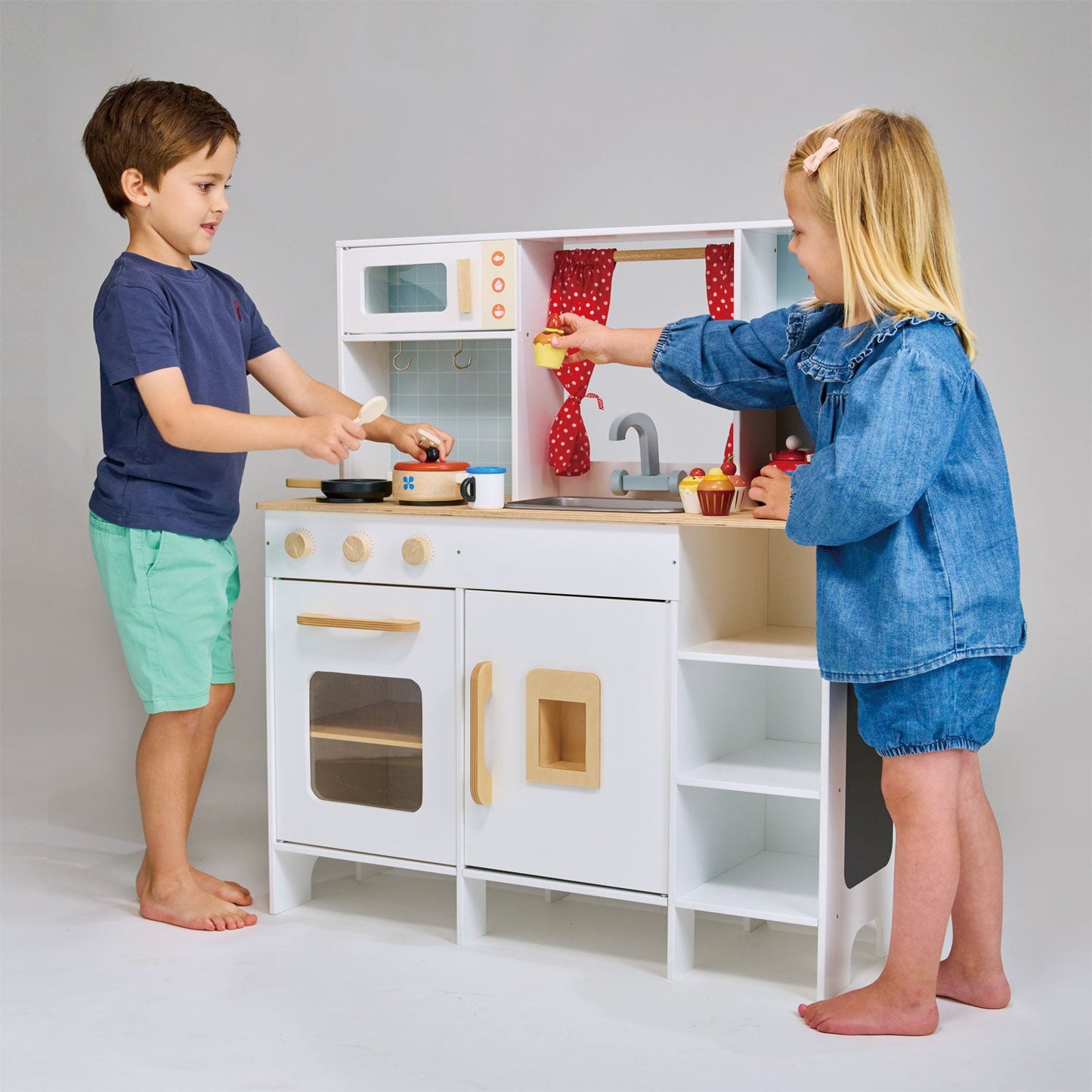 Play Kitchen