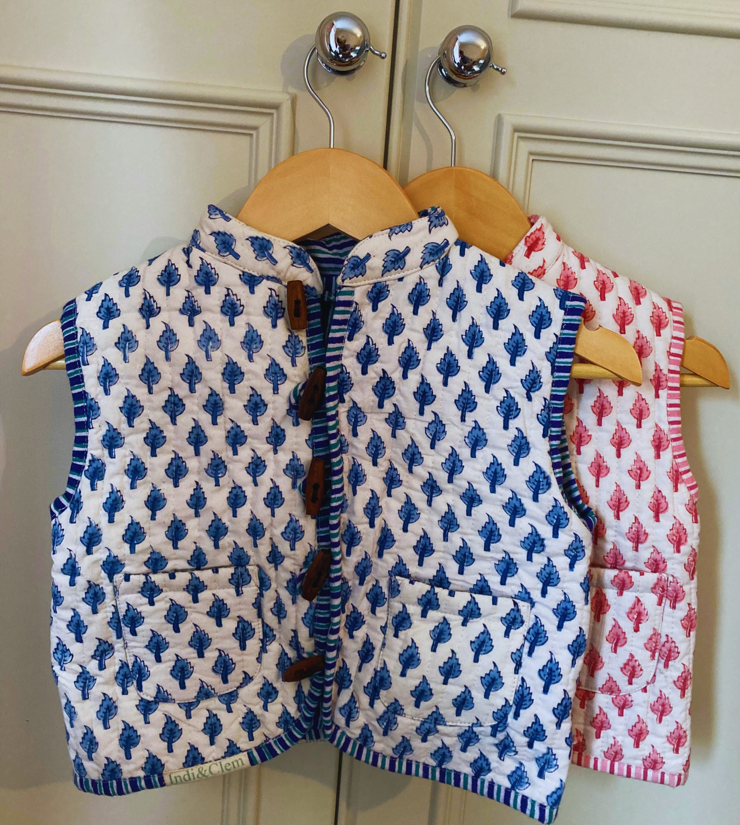 Leafy Reversible Quilted Gilet