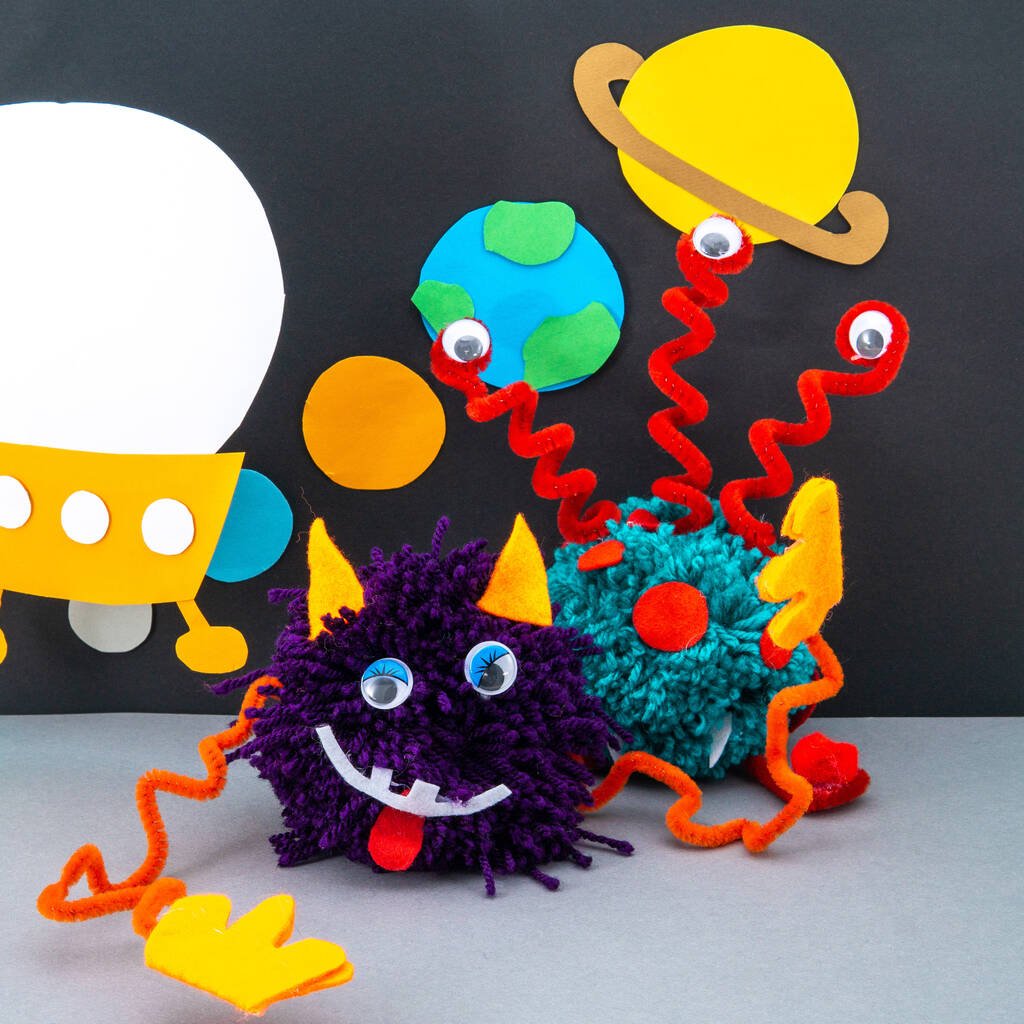 Alien Friends Pom Pom Craft Kit, Green - Toys & Games - The Present King