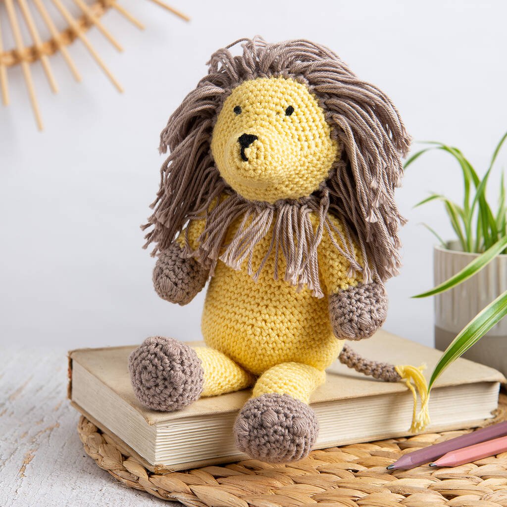 Arthur The Lion Easy Cotton Crochet Kit - Toys & Games - The Present King