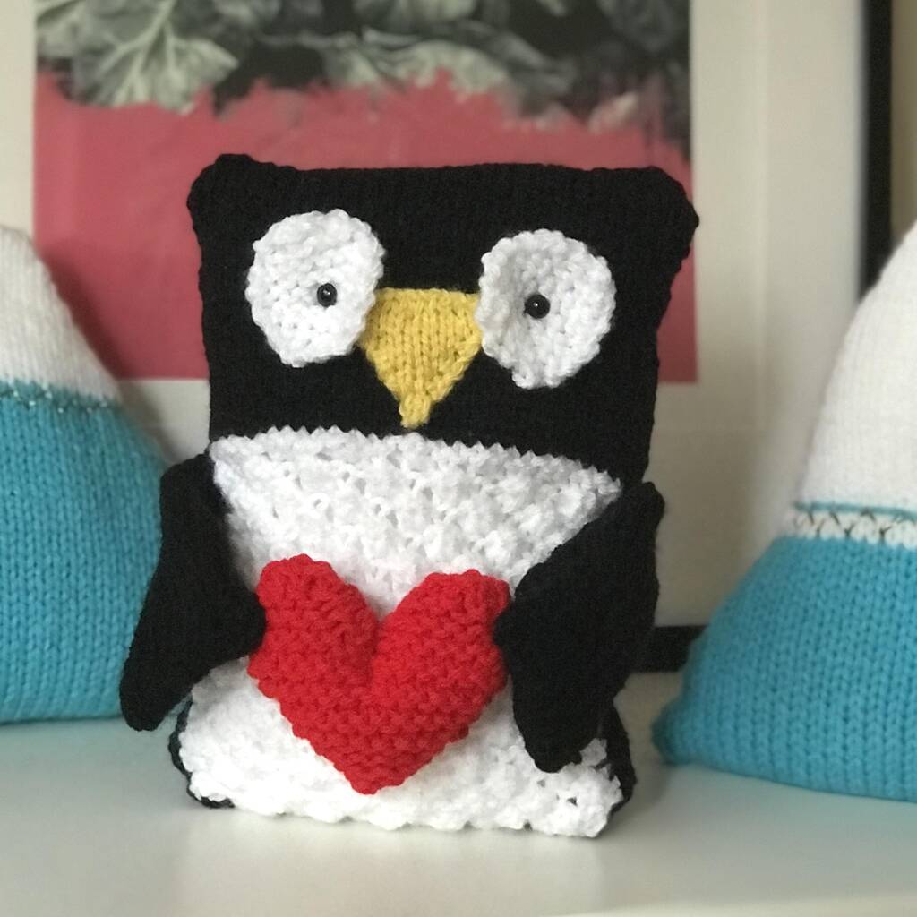 Chunky Valentine's Day Penguin Knitting Pattern, Black - Toys & Games - The Present King