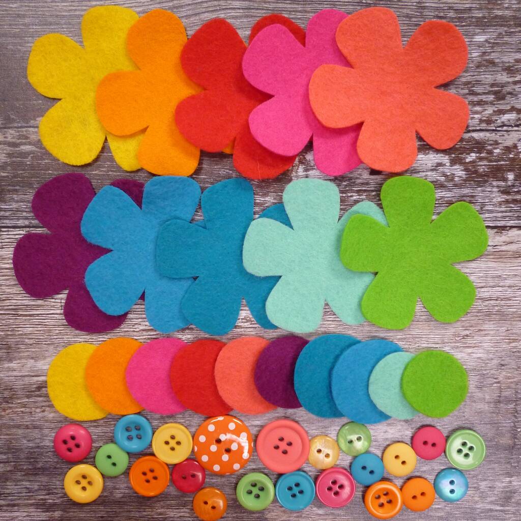 Bright Felt Flower Sewing Kit