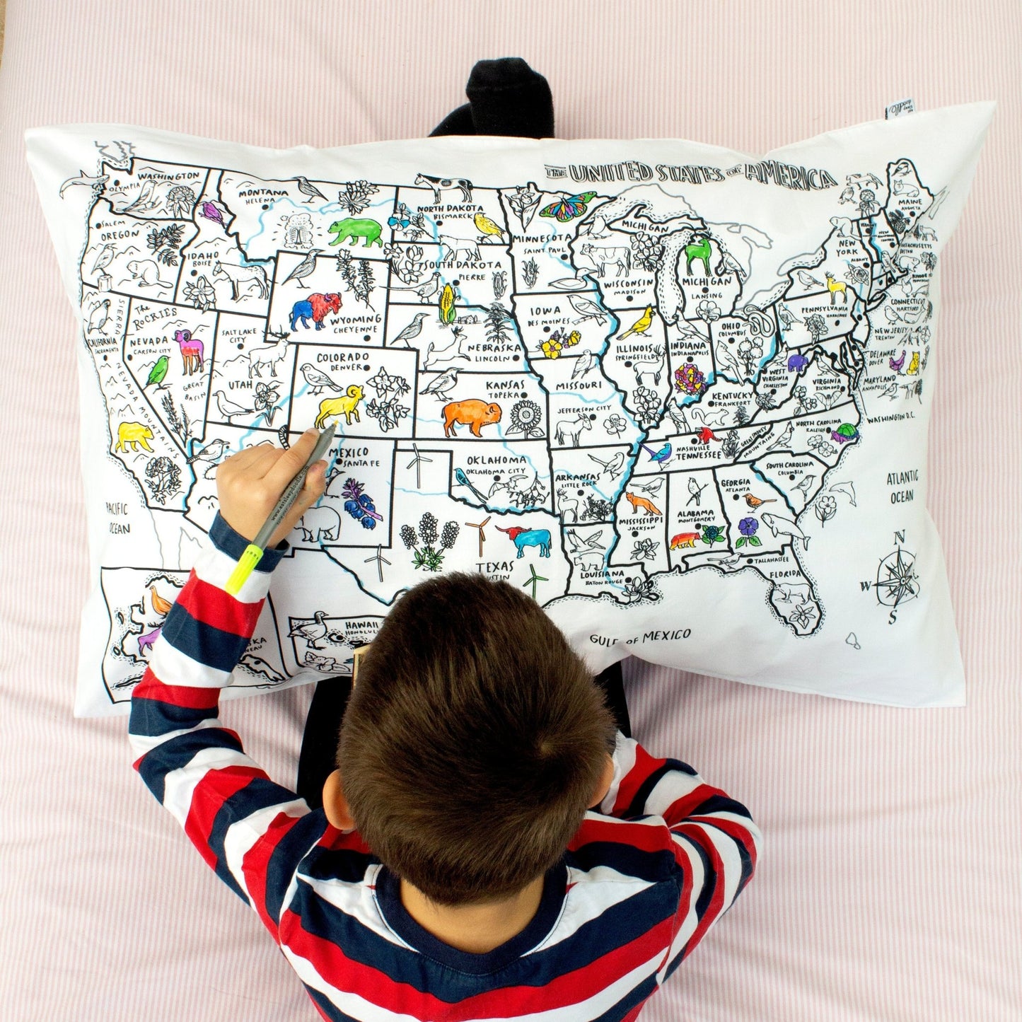 Colour Your Own US Map Pillowcase - Educational Colouring Gifts - ELLIE