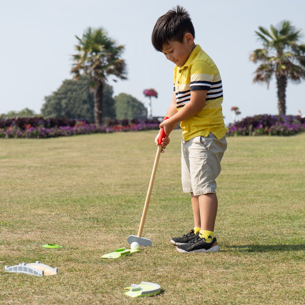 Crazy Golf - ELLIE