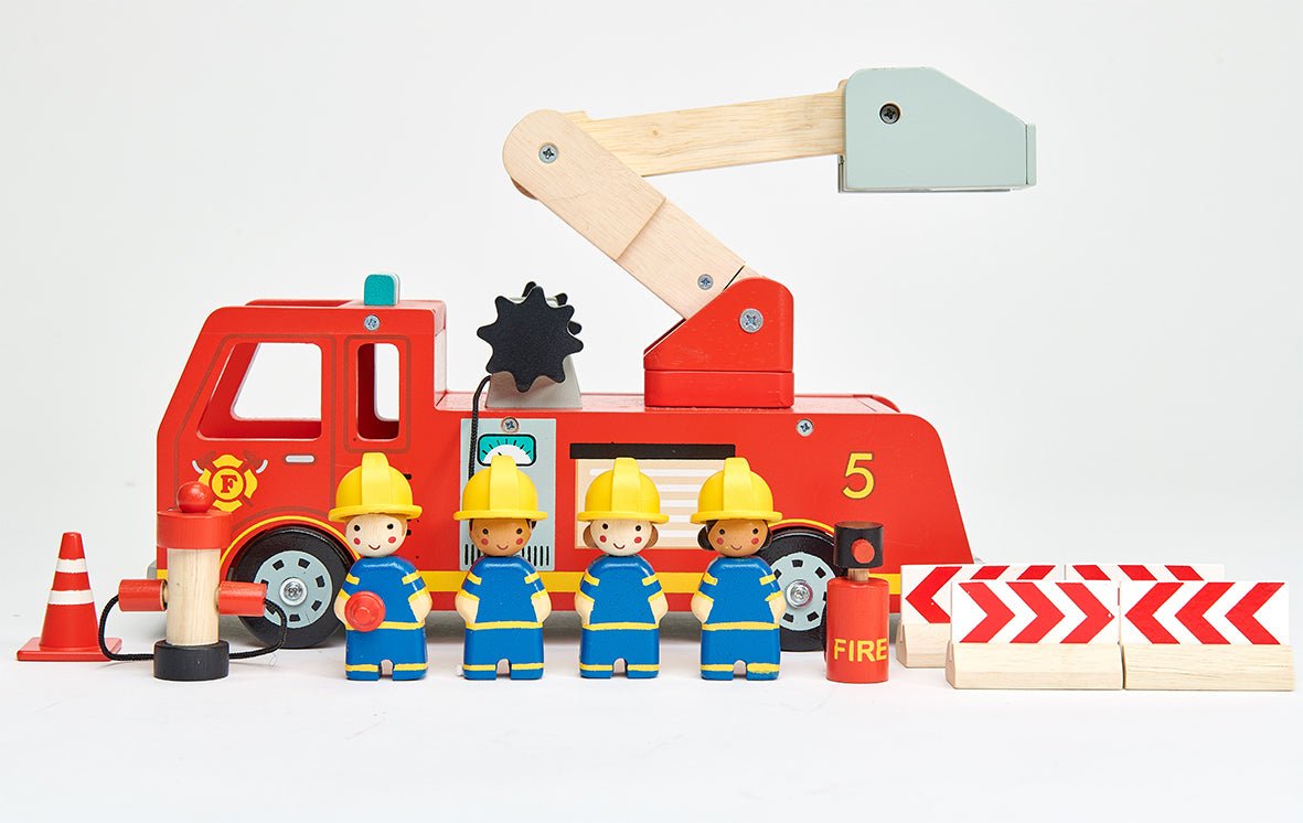 Fire Engine - Wooden transport - ELLIE