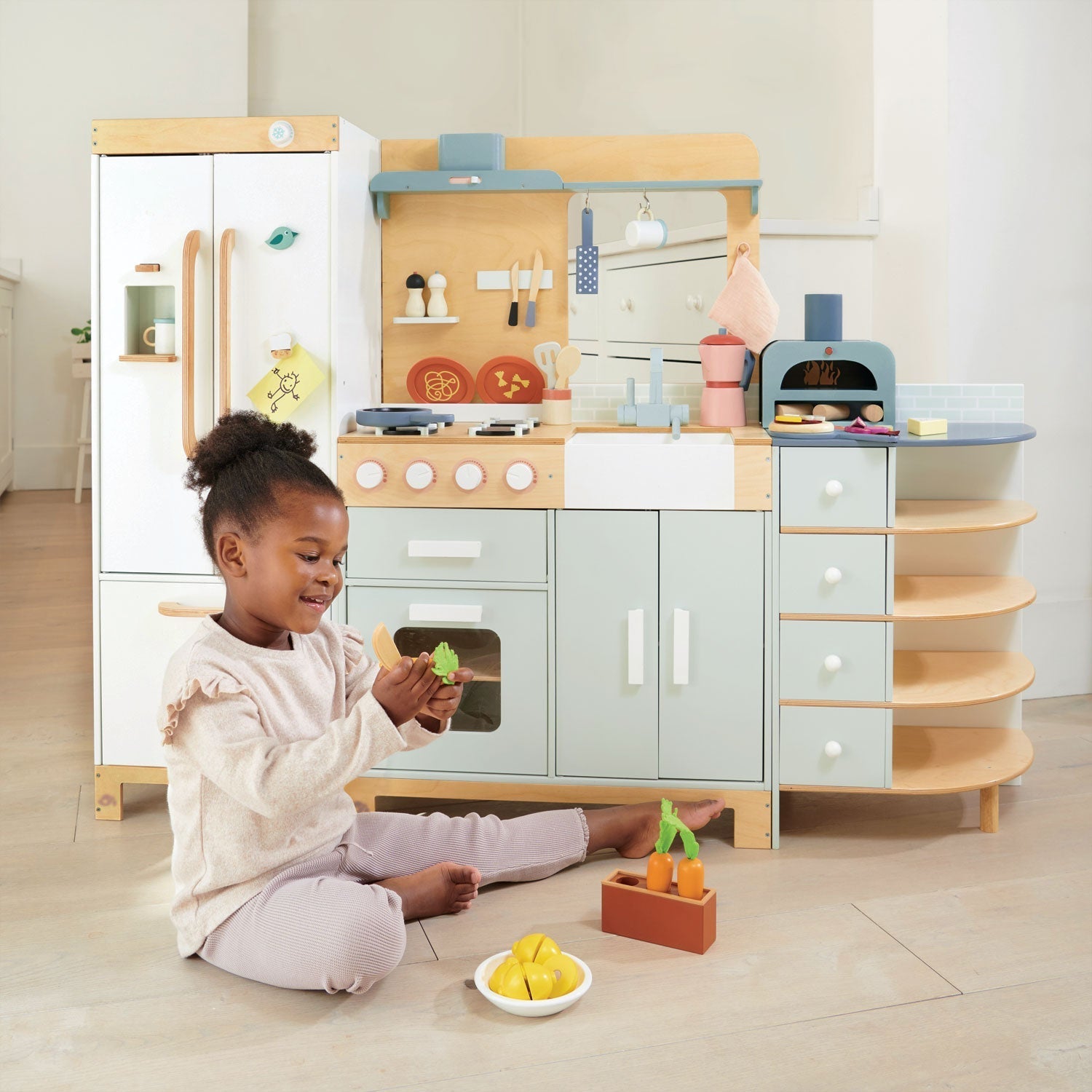 La Fiamma Grand Kitchen - Wooden pretend play - ELLIE