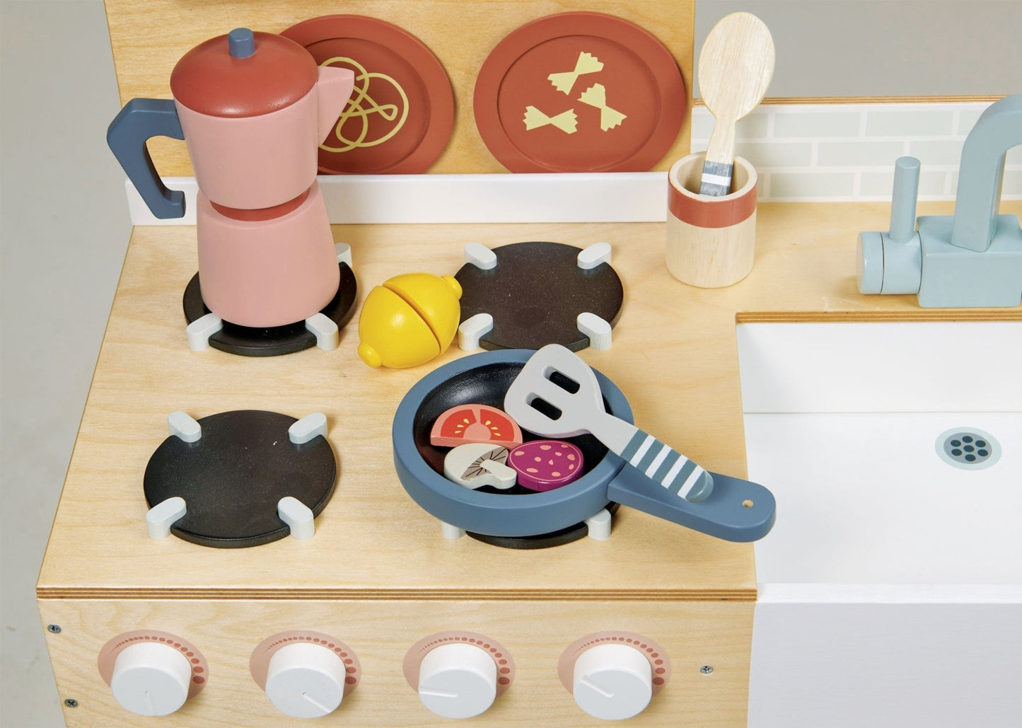 La Fiamma Grand Kitchen - Wooden pretend play - ELLIE