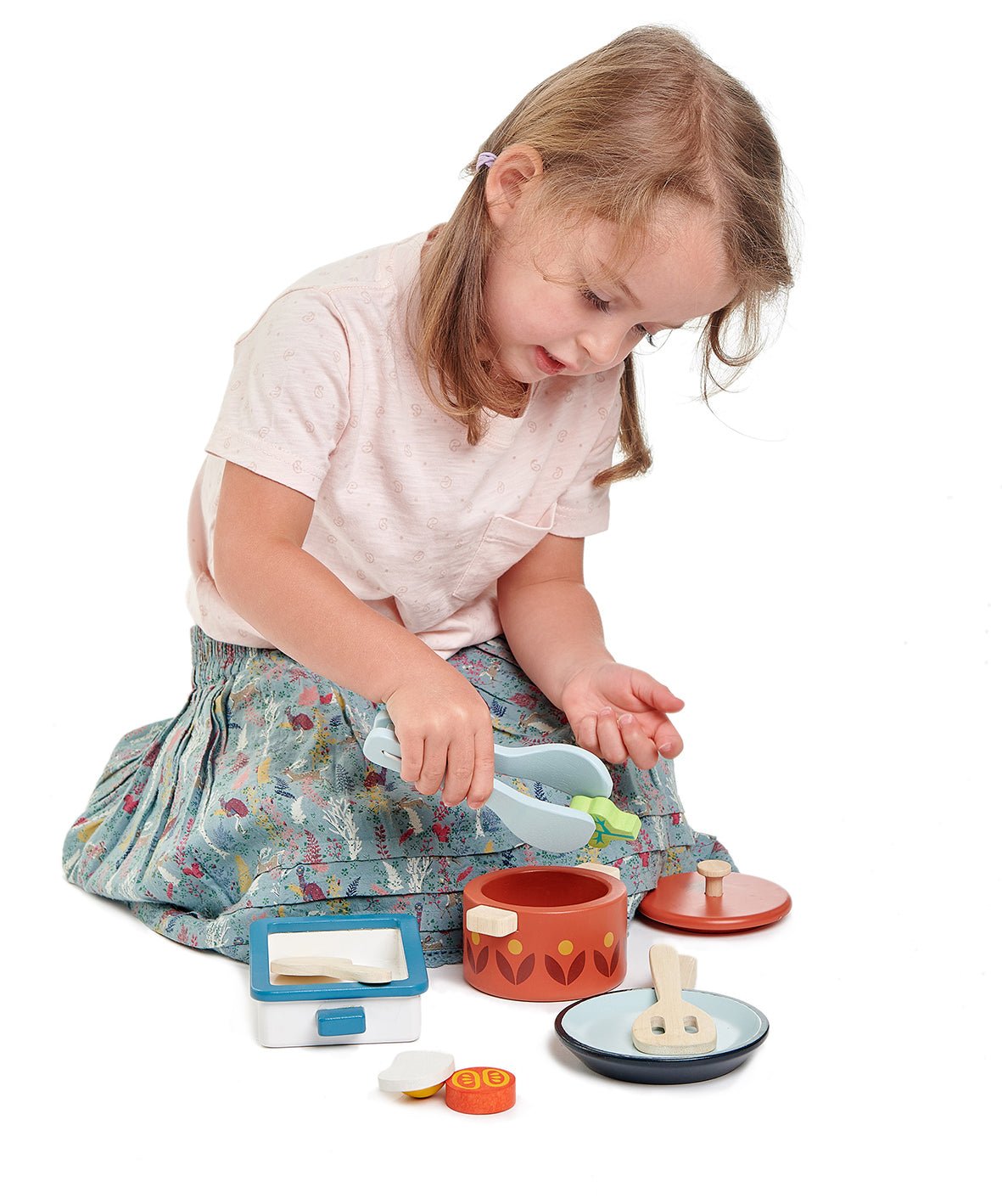 Pots and Pans - Wooden pretend play - ELLIE